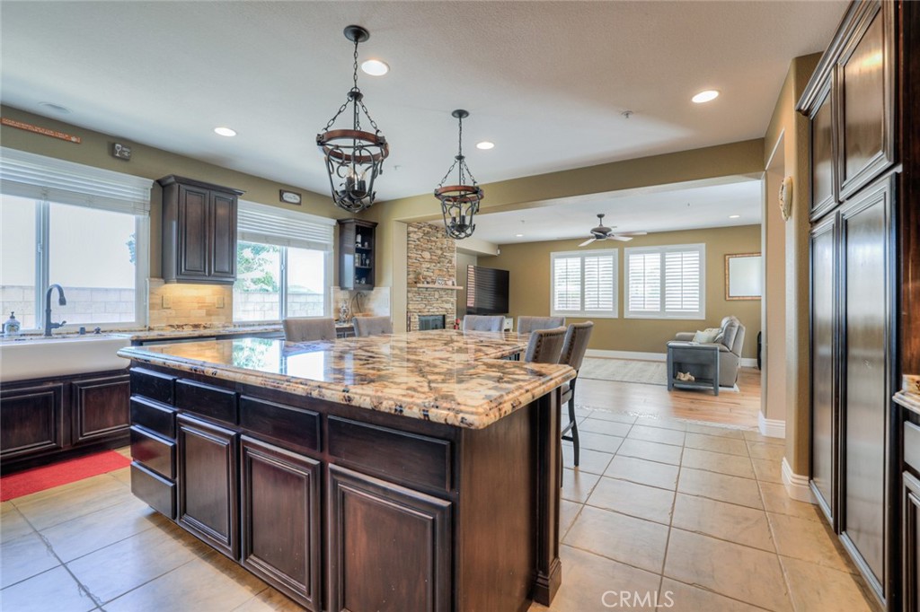 1592 Clydesdale Court