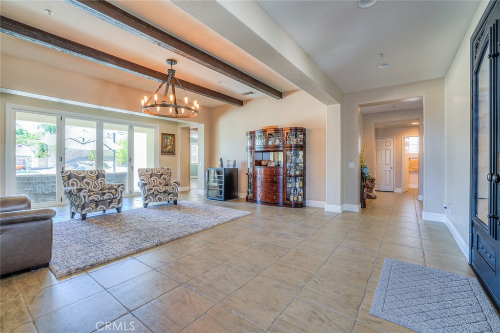 1592 Clydesdale Court