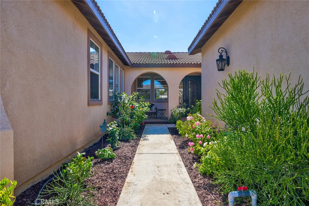 1592 Clydesdale Court