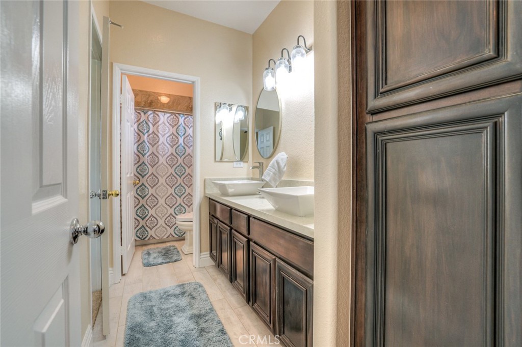 1592 Clydesdale Court