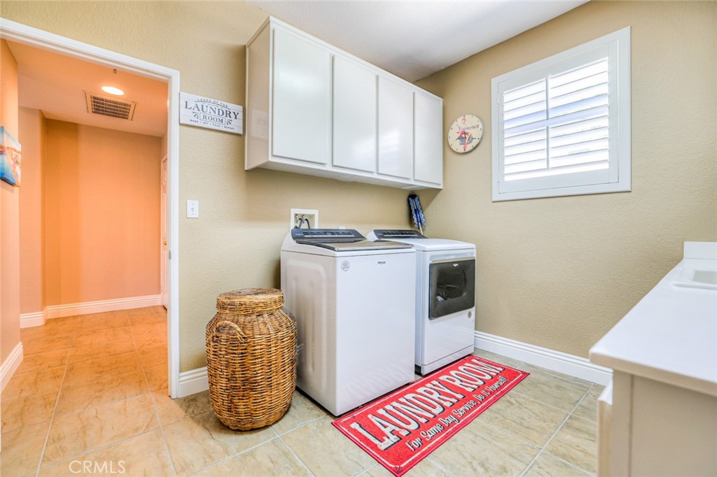 1592 Clydesdale Court