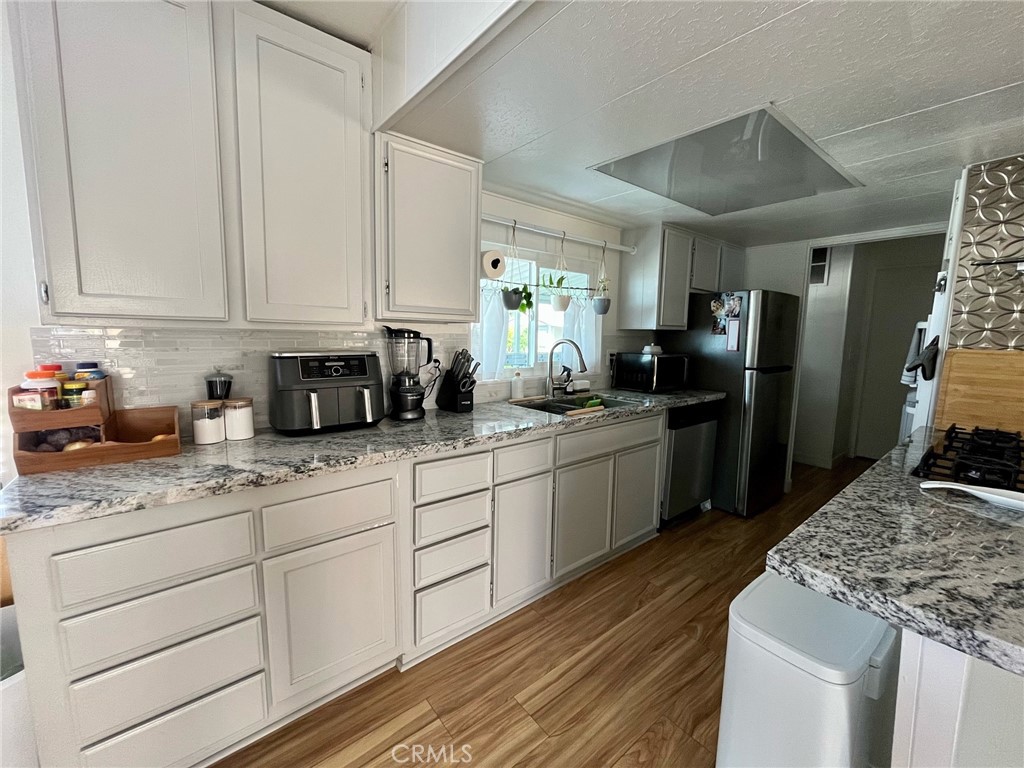 3663 Buchanan Street 1