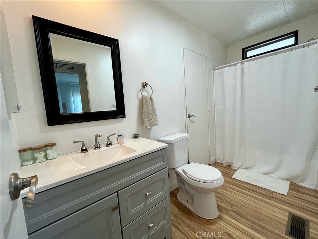 3663 Buchanan Street 1