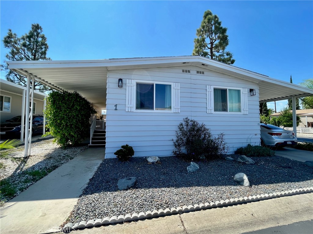 3663 Buchanan Street 1