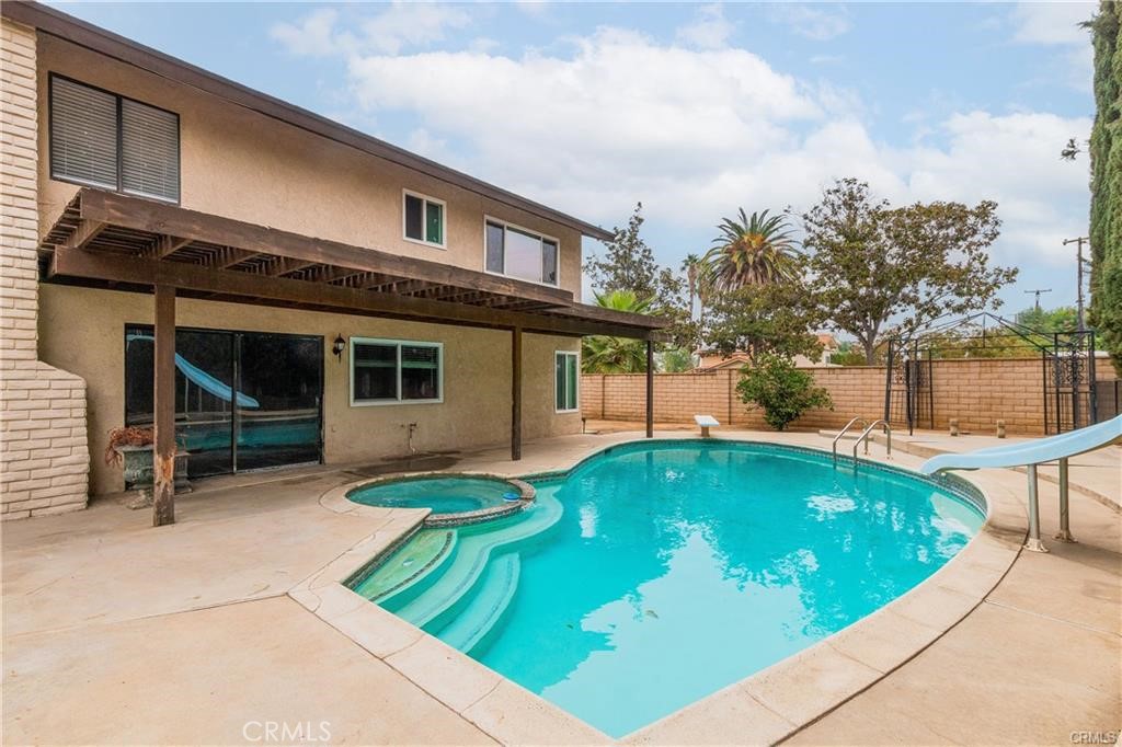 1303 San Pablo Avenue