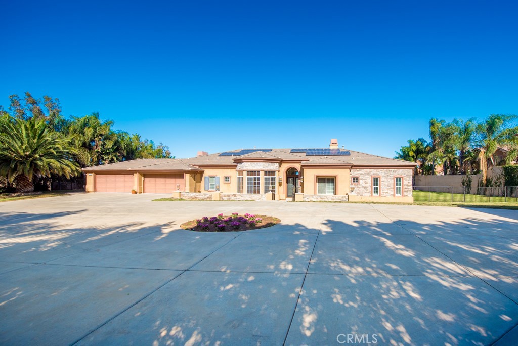 577 C L Fleming Circle