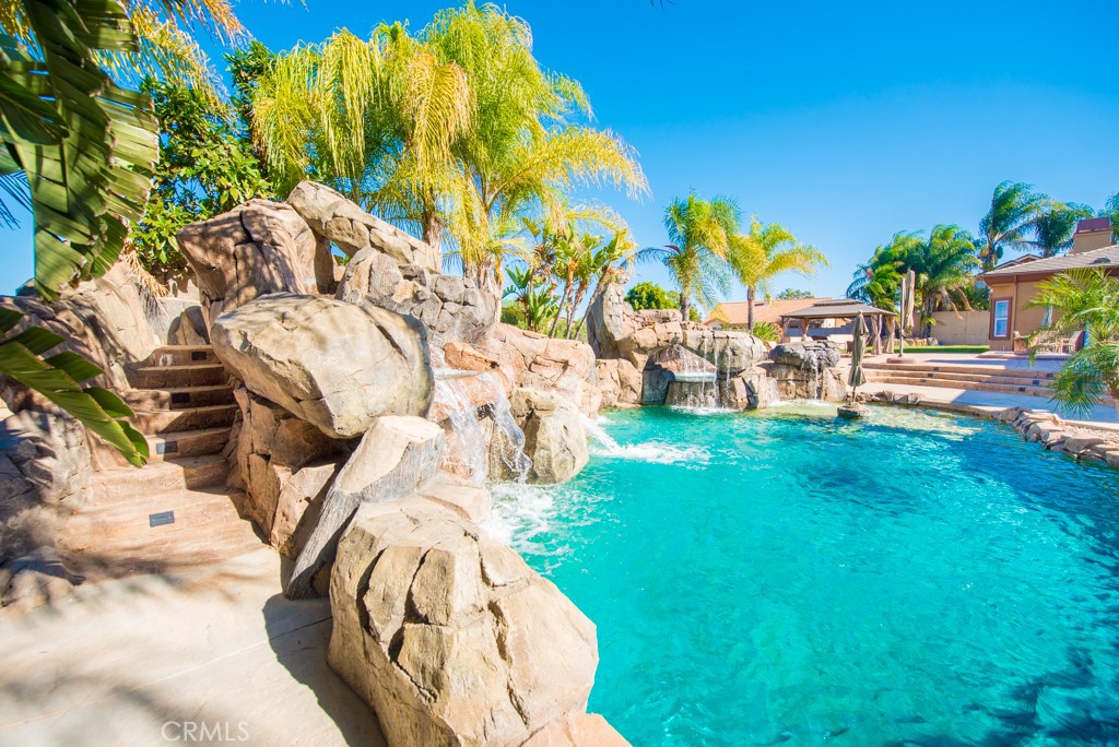 577 C L Fleming Circle