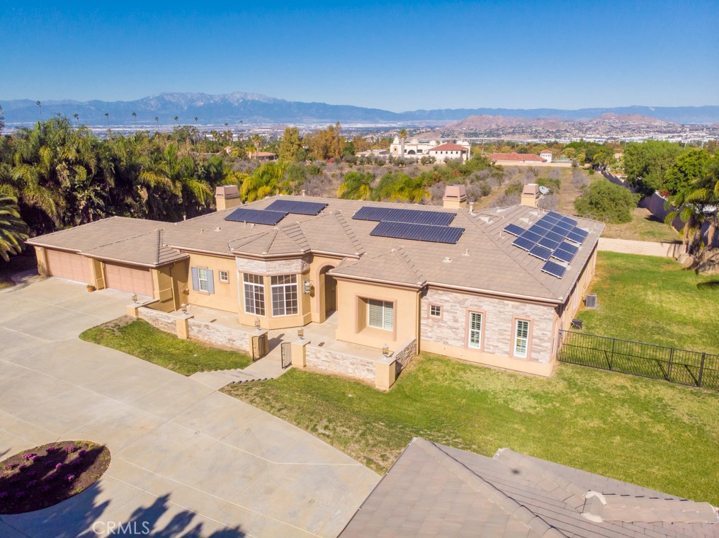 577 C L Fleming Circle