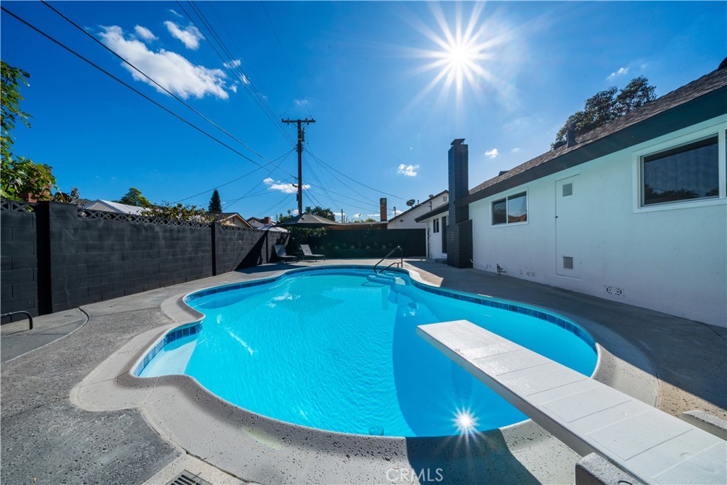 2201 Spinnaker Street