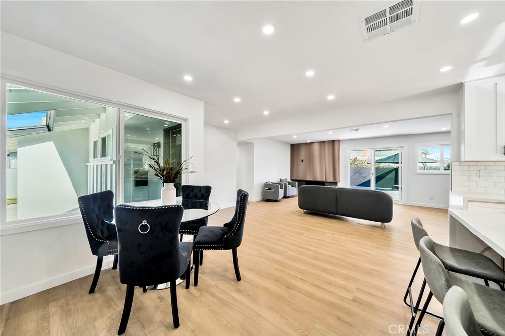 2201 Spinnaker Street