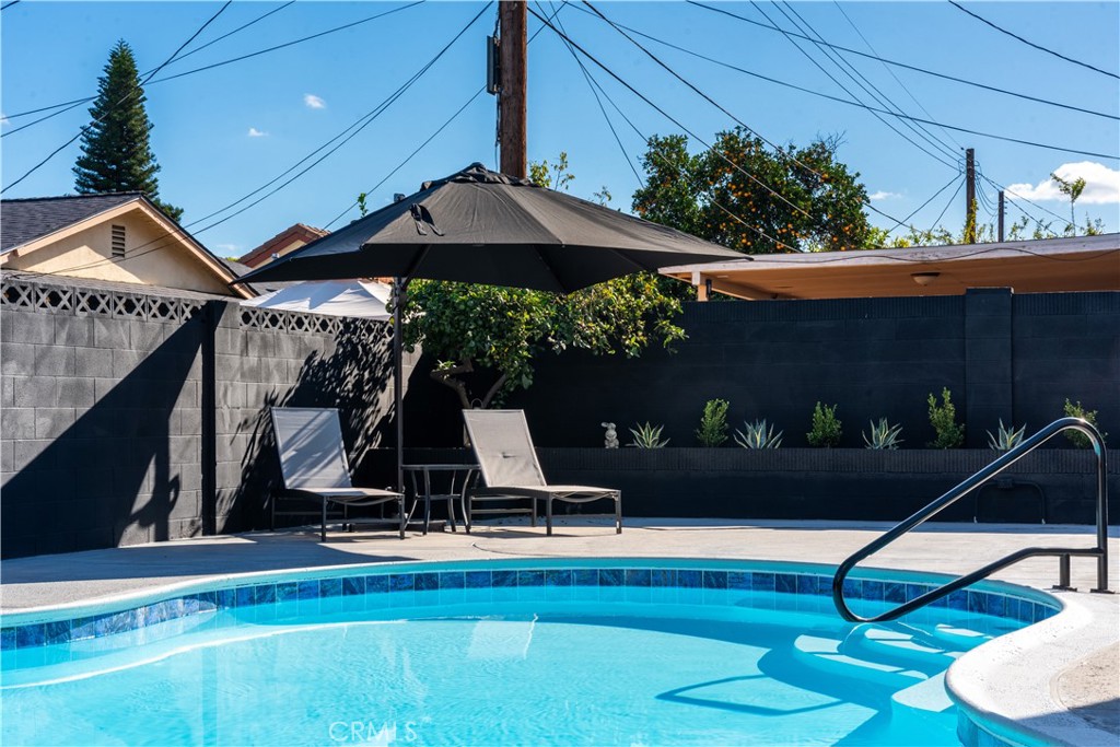 2201 Spinnaker Street