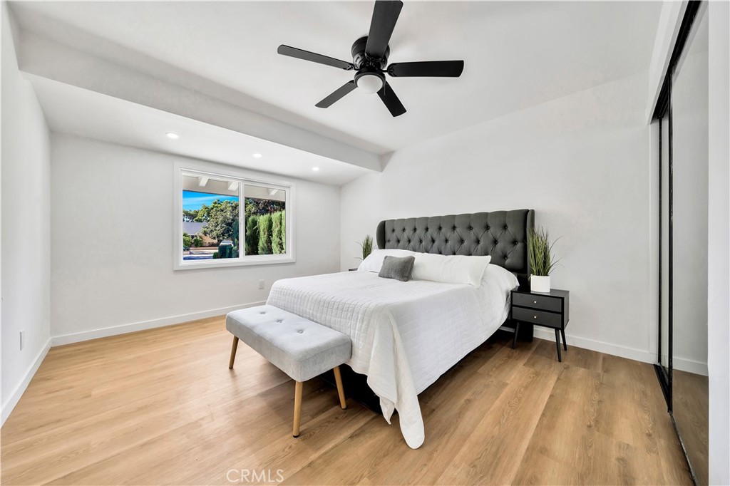 2201 Spinnaker Street