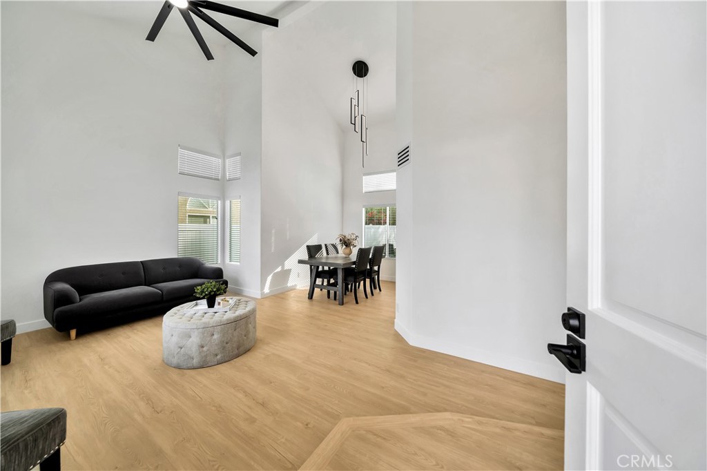 13109 Broken Bit Circle