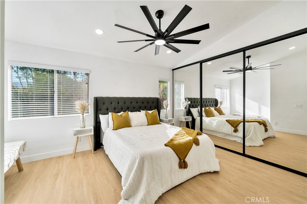 13109 Broken Bit Circle