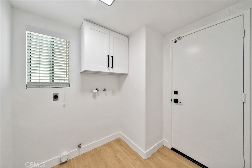 13109 Broken Bit Circle