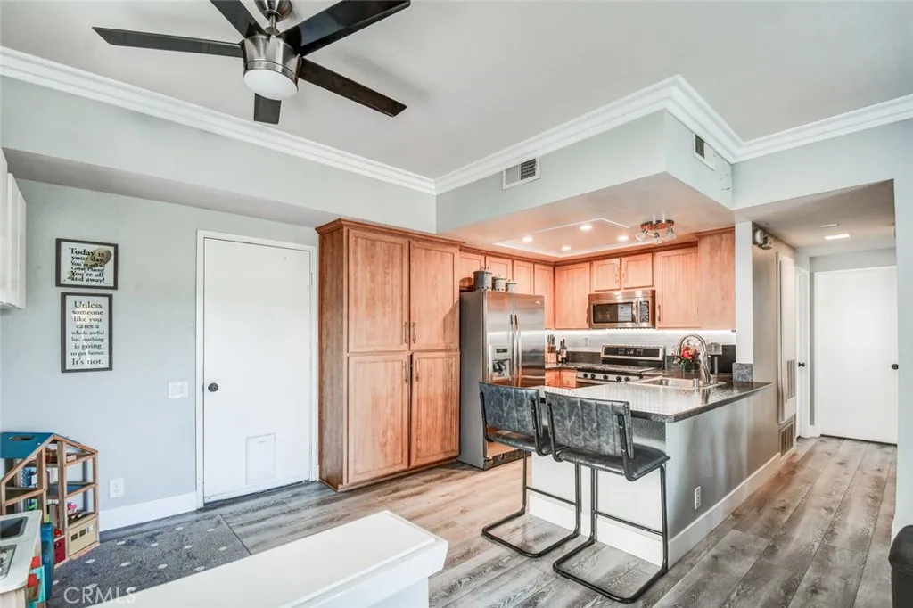 28951 Canyon Oak Drive # 8