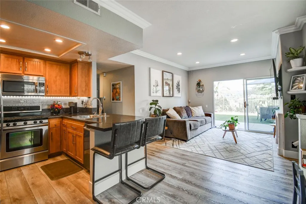 28951 Canyon Oak Drive # 8