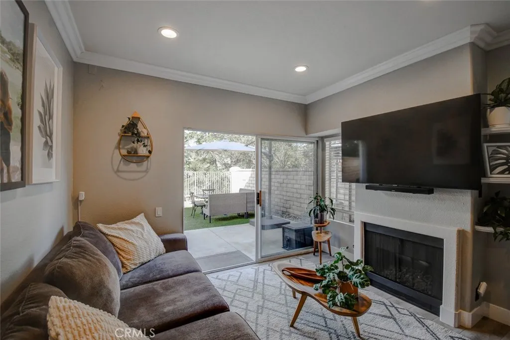 28951 Canyon Oak Drive # 8