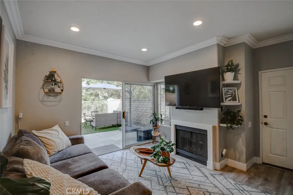 28951 Canyon Oak Drive # 8