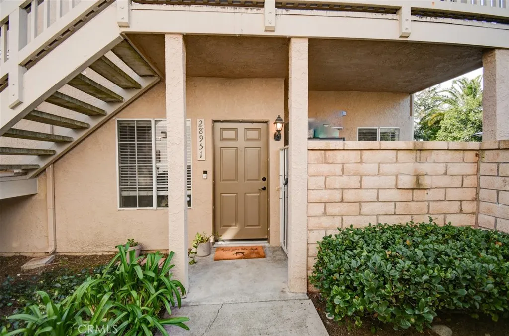 28951 Canyon Oak Drive # 8