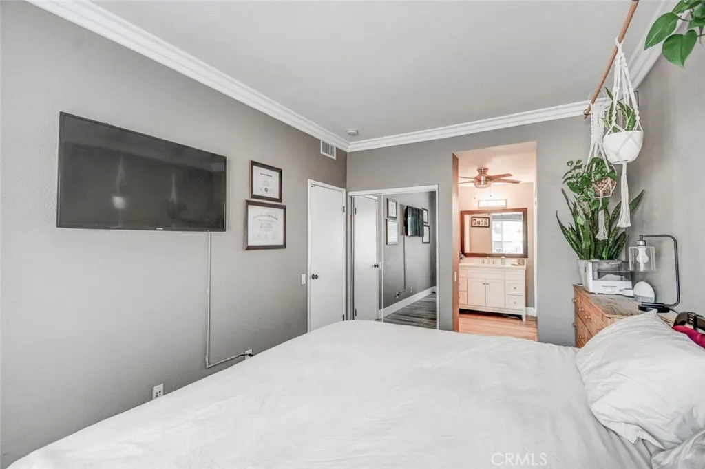 28951 Canyon Oak Drive # 8