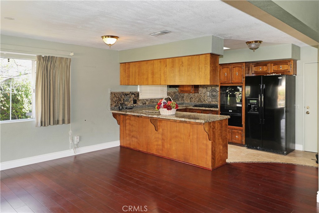 35608 Persimmon Street