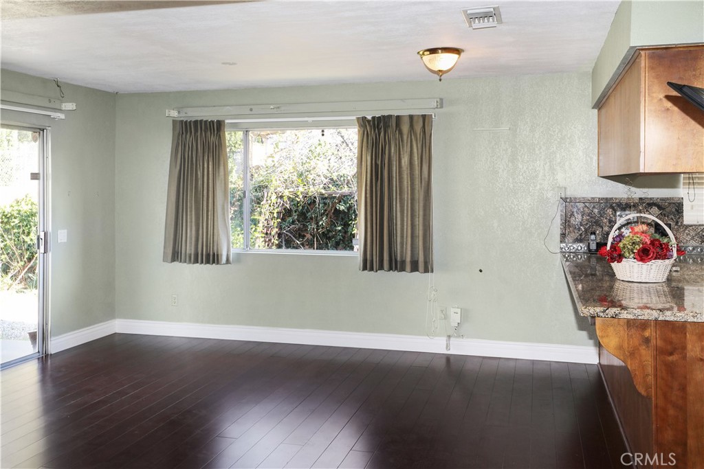 35608 Persimmon Street