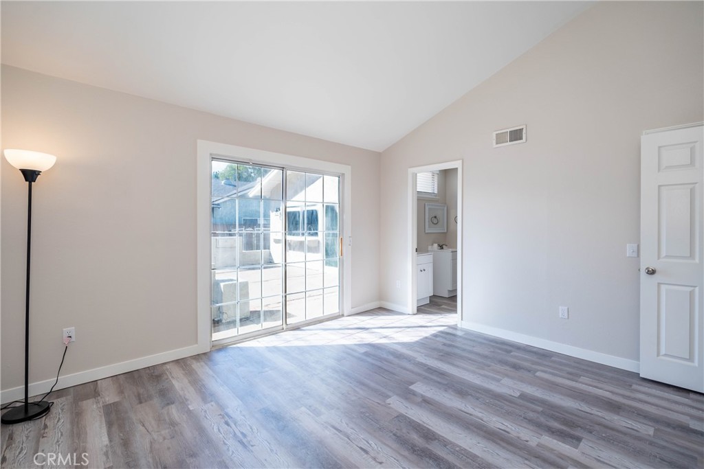 1055 Meadowview Court