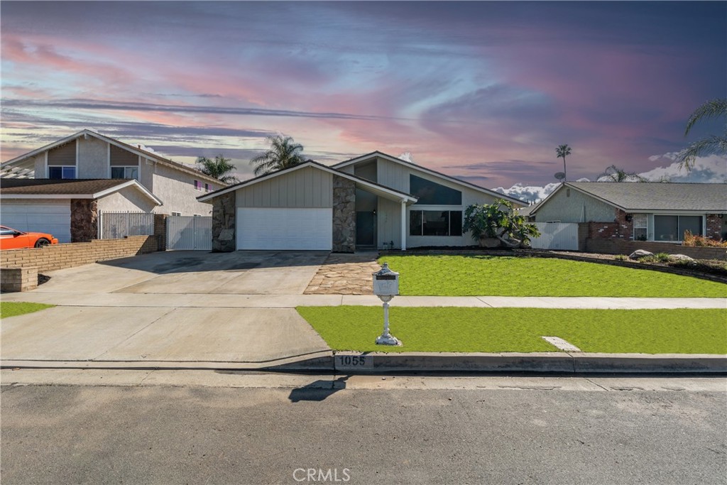 1055 Meadowview Court