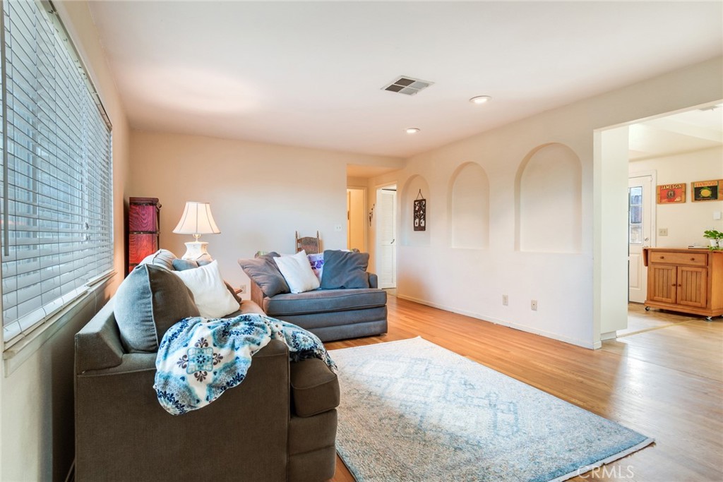 430 E Hacienda Drive