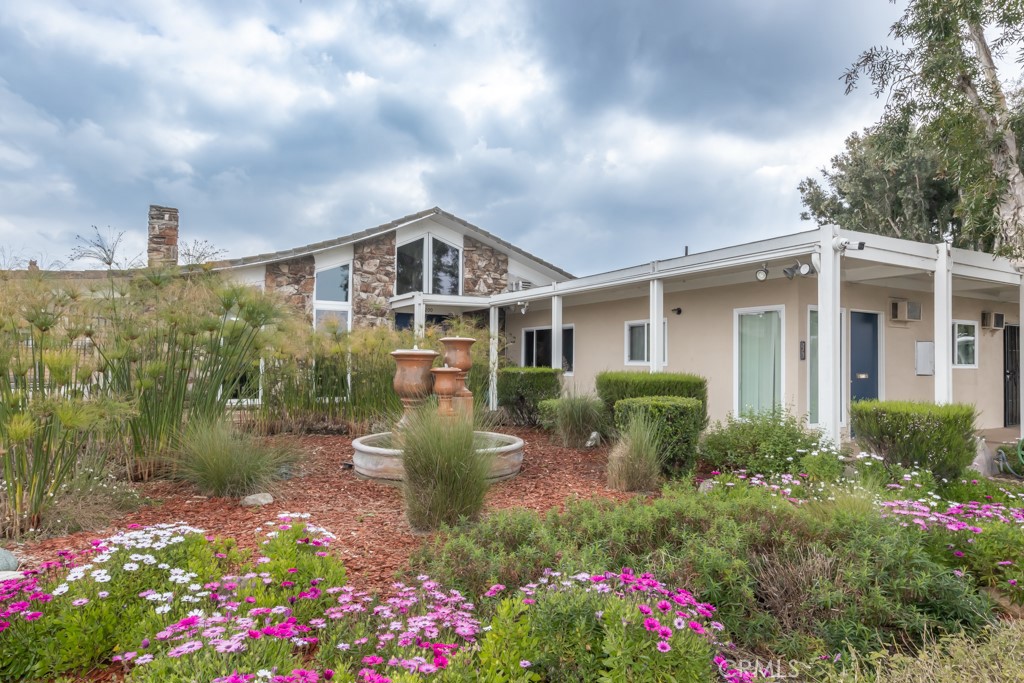 200 N GRAND Avenue 79