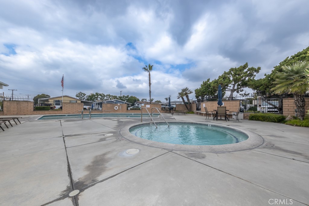 200 N GRAND Avenue 79