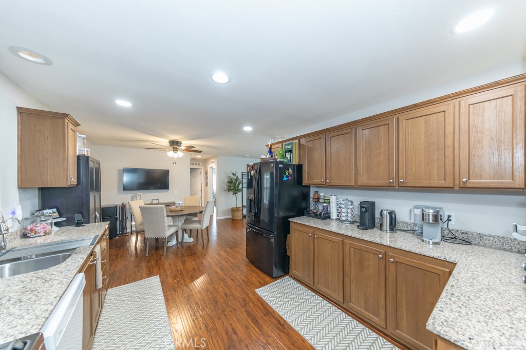 200 N GRAND Avenue 79