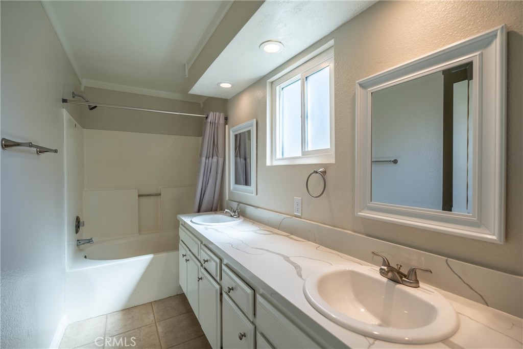 37263 Vintage Circle