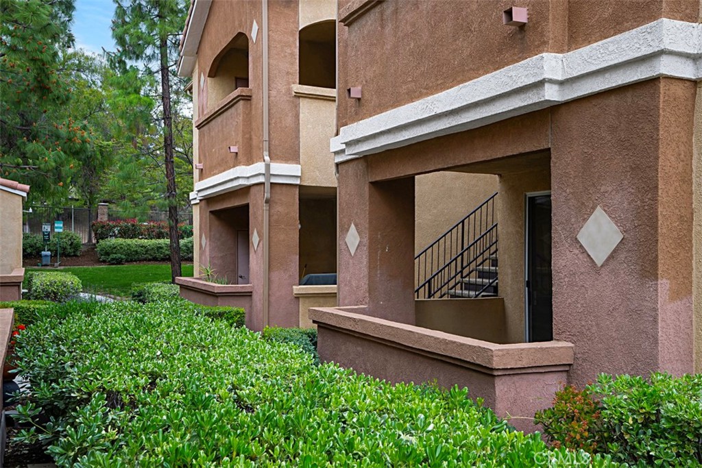 24909 Madison Ave. 32-14