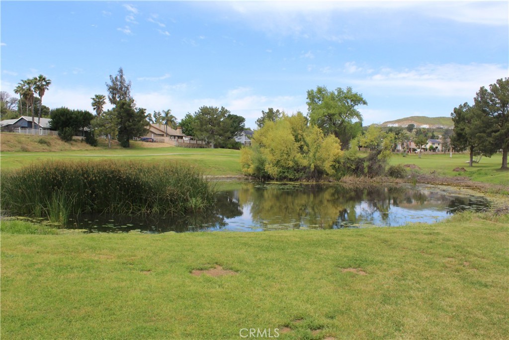8065 Lakeside