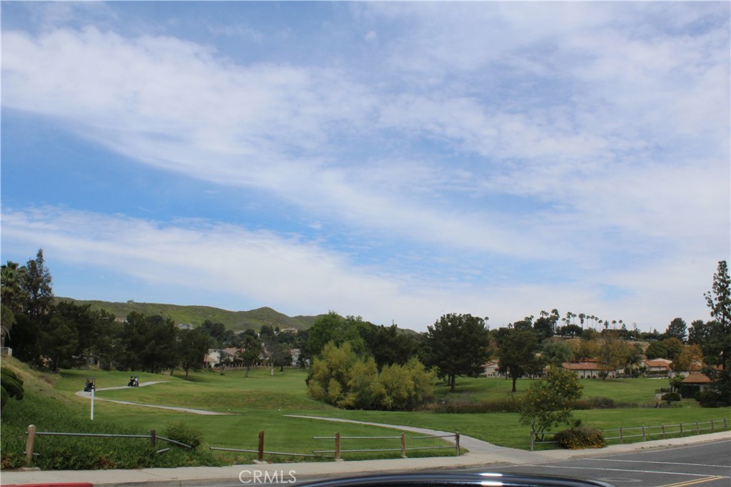 8065 Lakeside