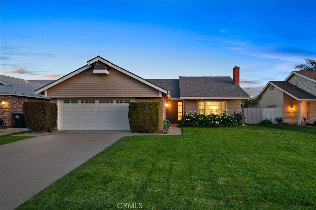 1134 E Deerfield Street