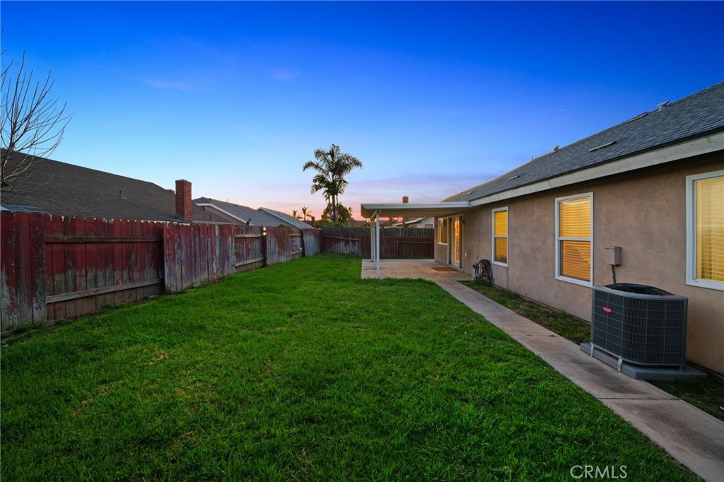 1134 E Deerfield Street