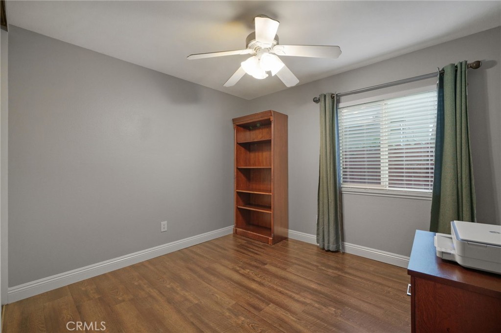 1134 E Deerfield Street