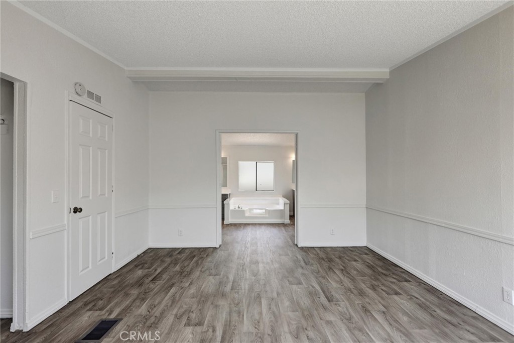 80 E Dawes Street 138