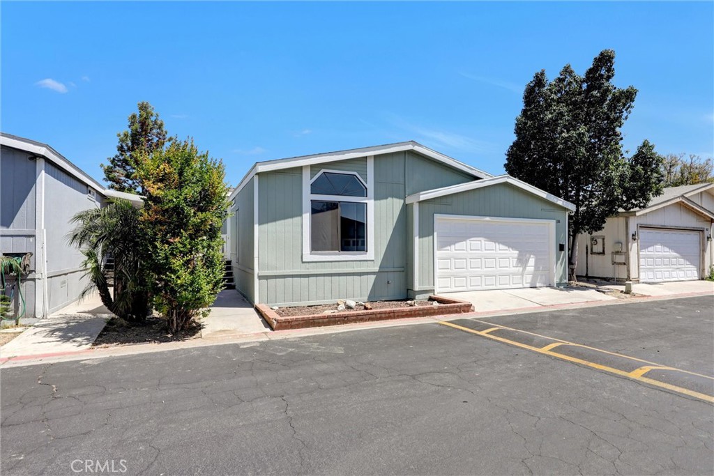 80 E Dawes Street 138