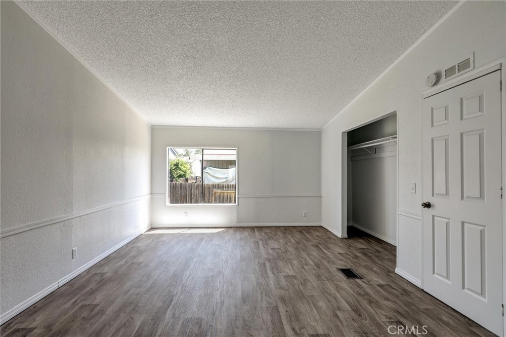 80 E Dawes Street 138