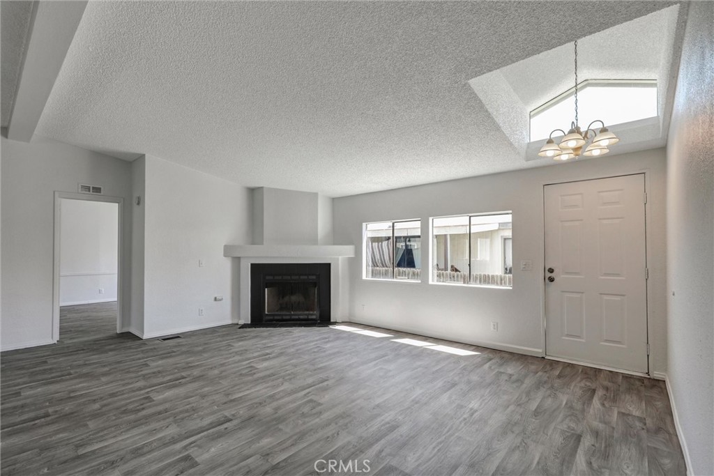 80 E Dawes Street 138