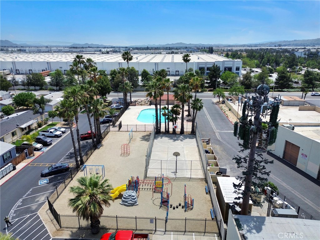 80 E Dawes Street 138