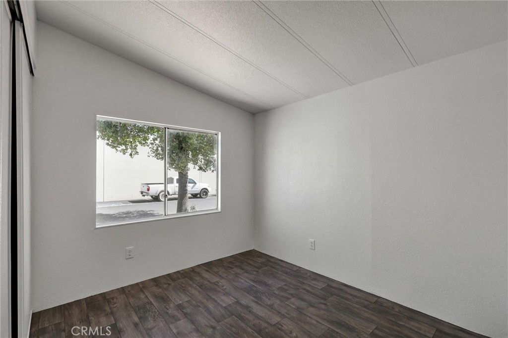 80 E Dawes Street 202