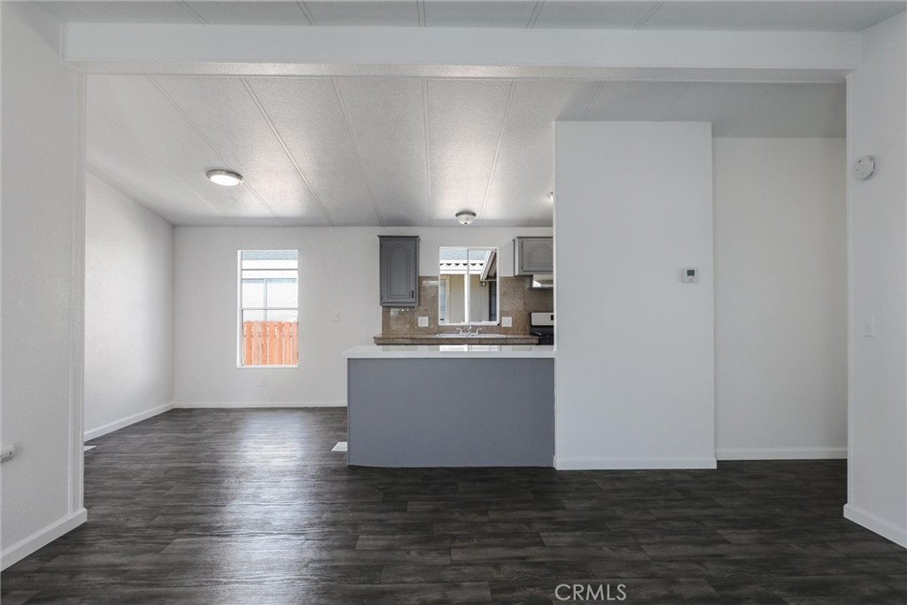 80 E Dawes Street 202