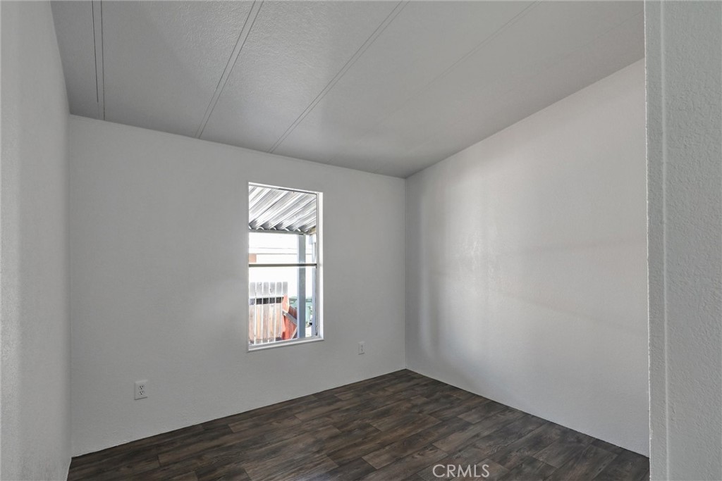 80 E Dawes Street 202