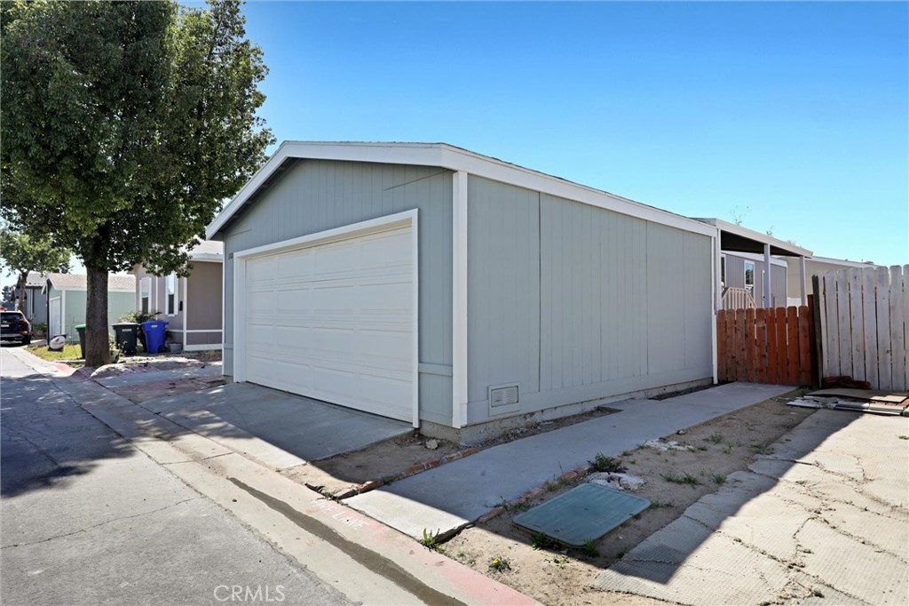 80 E Dawes Street 202