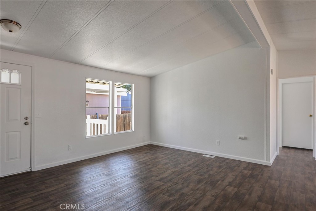 80 E Dawes Street 202